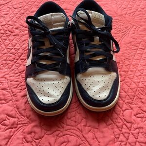 Nike Black and White Women's Sneakers